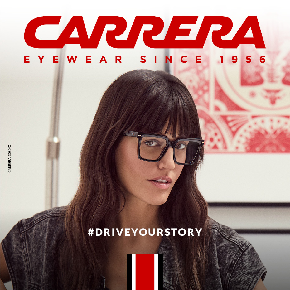 Carrera: Frau mit Brille